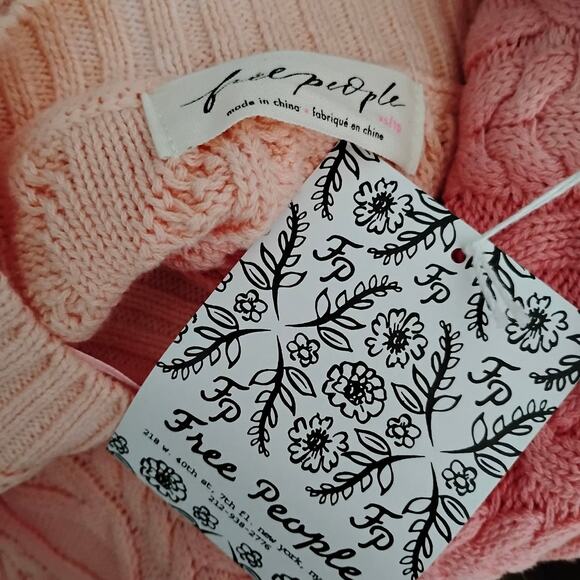 Free People Washed Ashore Sweater Cable Knit Stitch Cropped Cotton Pink Size XS - Picture 4 of 5